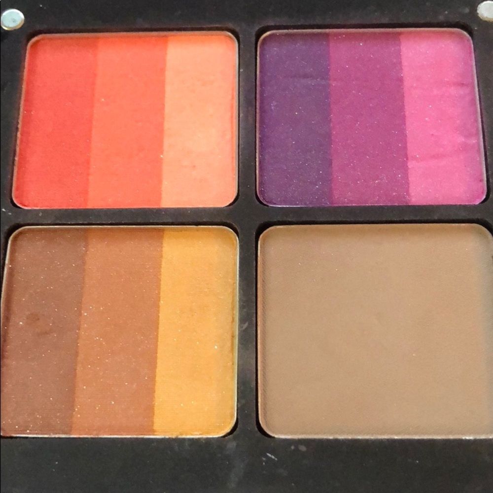 Inglot Eyeshadows palette